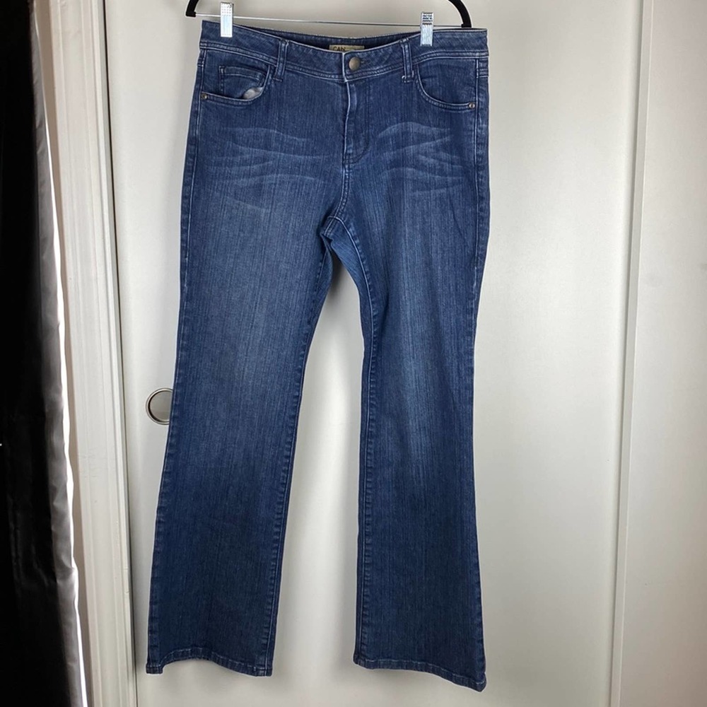 Cabi Mid Rise Straight Leg Style 511 Jeans  Size 12 EUC